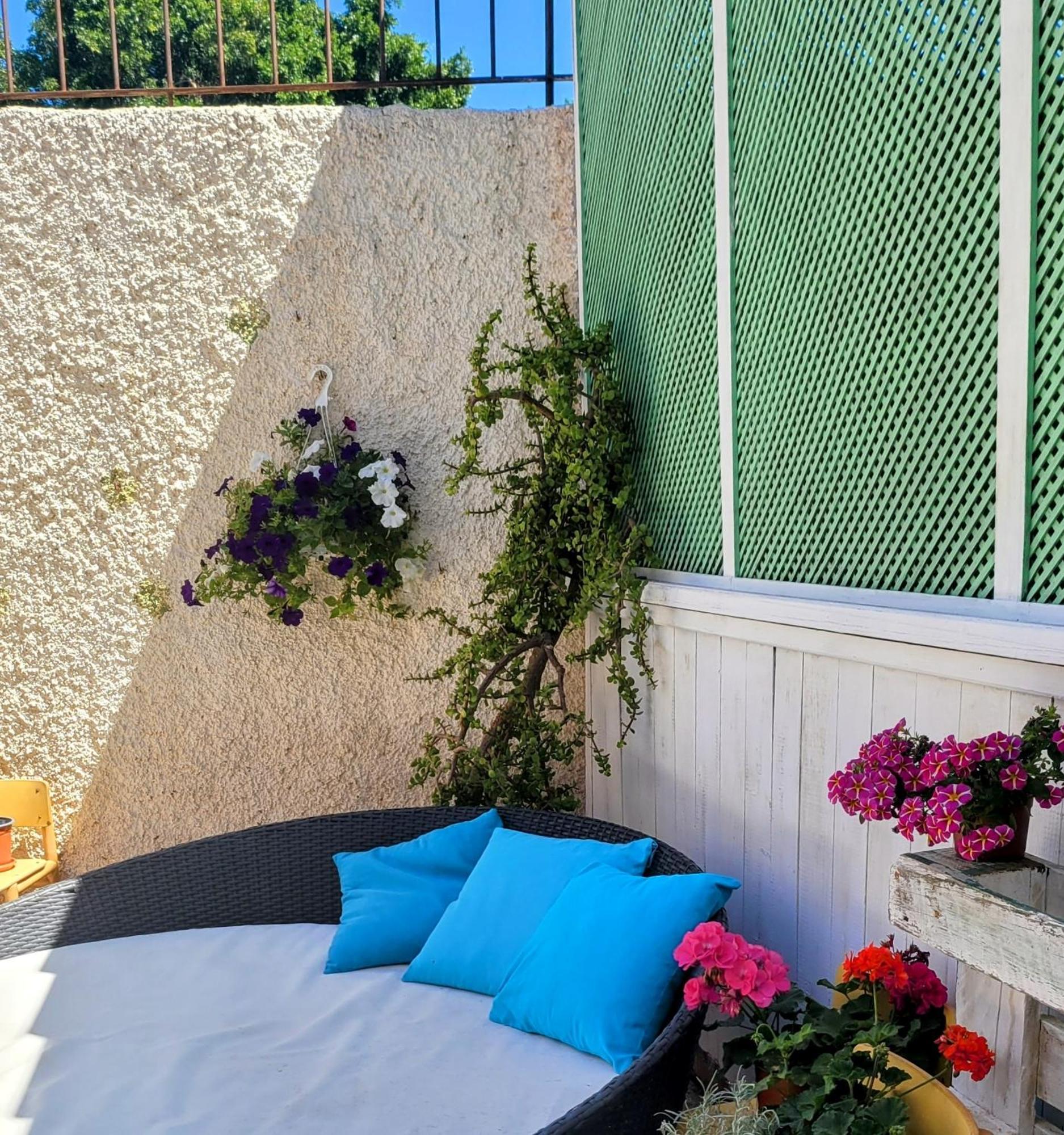 Eden Guesthouse Sardina المظهر الخارجي الصورة